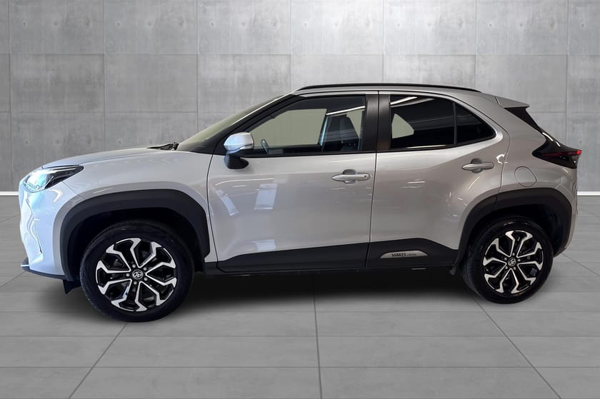 Bilde 2 av Toyota Yaris Cross Hybrid 115 AWD-i AWD- Active tech