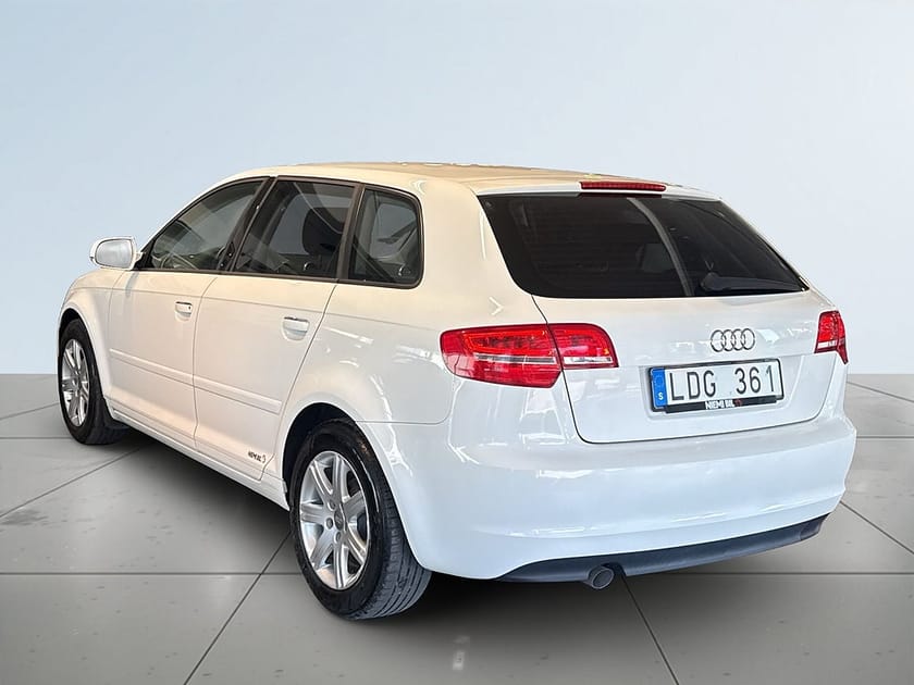Bild 5 av Audi A3 Sportback 1.6 TDI Motorvärmare/S&V