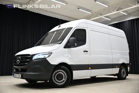 Mercedes-Benz Sprinter 211 CDI FWD Panel Van Automat|Servicebil|Inredd|LED|Drag|Värmare|Moms