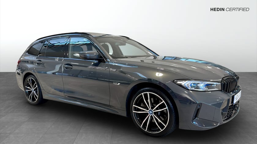 Bild 3 av BMW 330e xDrive Touring M-Sport | Pano | HK | Dragkrok | 292hk
