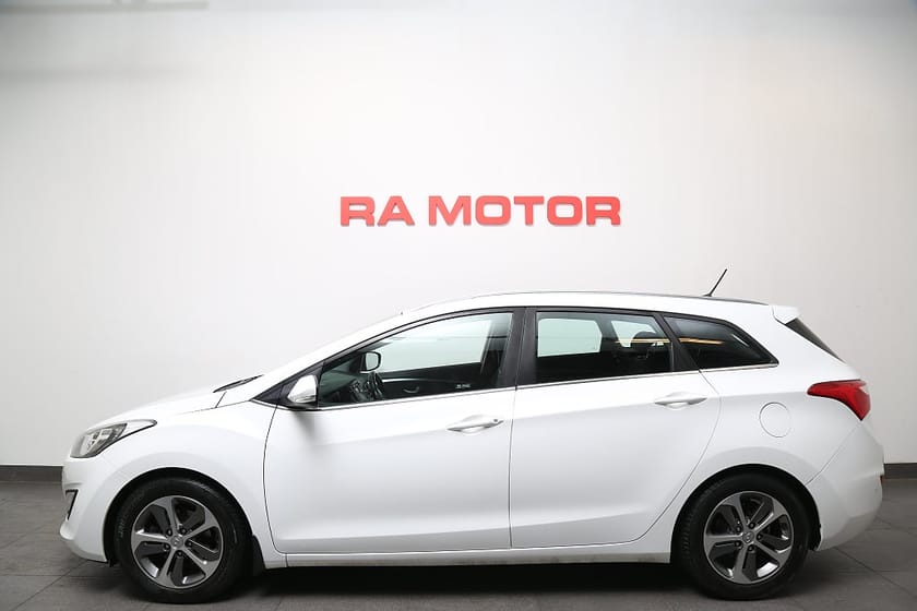 Bild 3 av Hyundai i30 Kombi 1,6 CRDi 110hk Comfort Aut Dragkrok