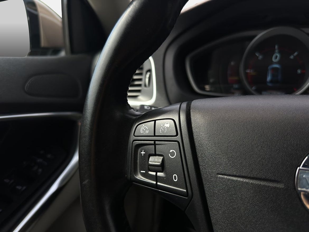 Volvo V40, bild 13 av 17