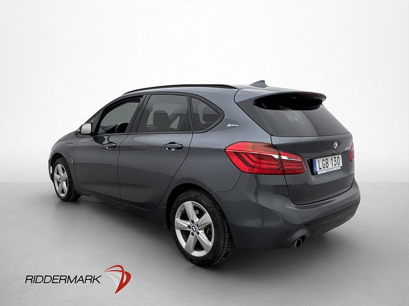 Bild 5 av BMW 225xe Active Tourer xDrive Plug-in 224hk Sport line HUD Kamera Navi