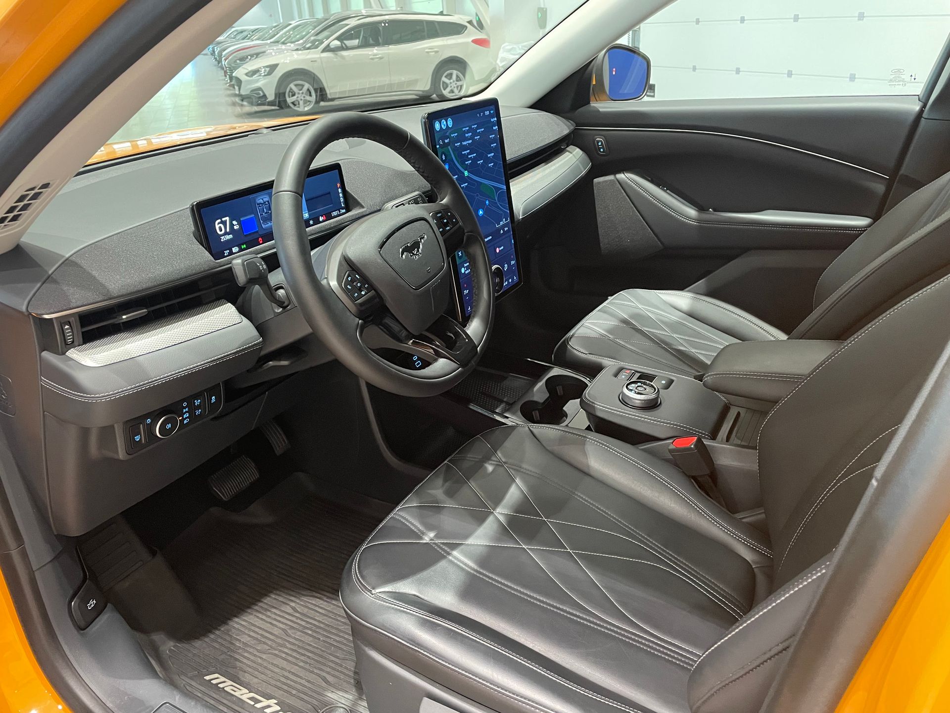 Ford Mustang Mach-E RWD Standard Range 2022, bild 7/10