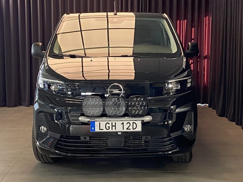Bild 4 av Opel Vivaro Panel Van Long Demo / Elite / 180Hk / LeMansEdition / L3 Lång