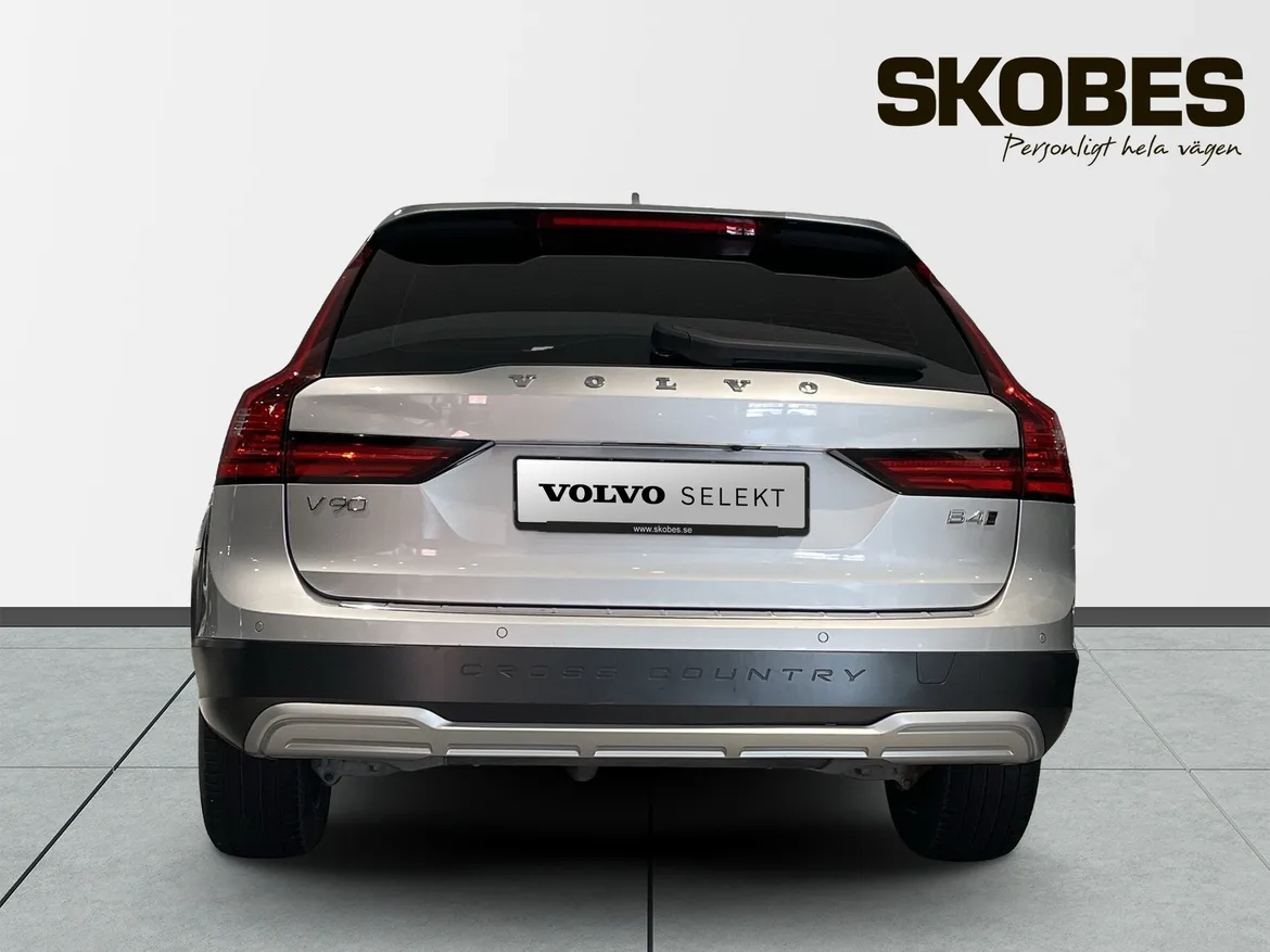 Volvo V90 Cross Country