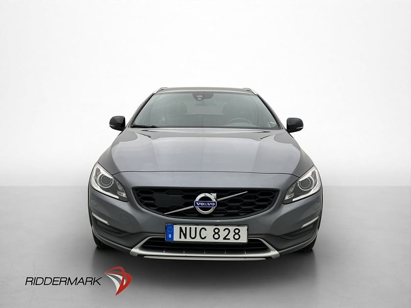 Bild 2 av Volvo V60 Cross Country D3 150hk Momentum Värmare Dragkrok