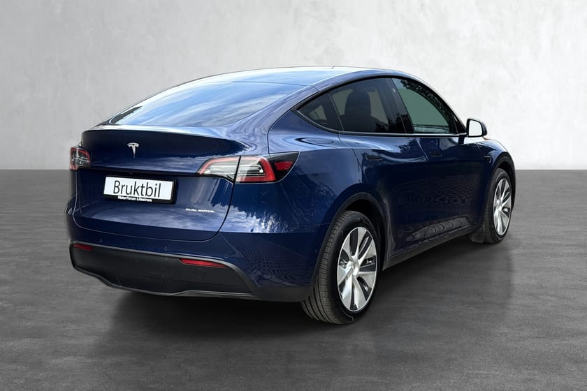 Bilde 4 av Tesla Model Y Long Range AWD 542km(WLTP ) /LR /AWD /Navi /R.kam /Pano /V.pumpe