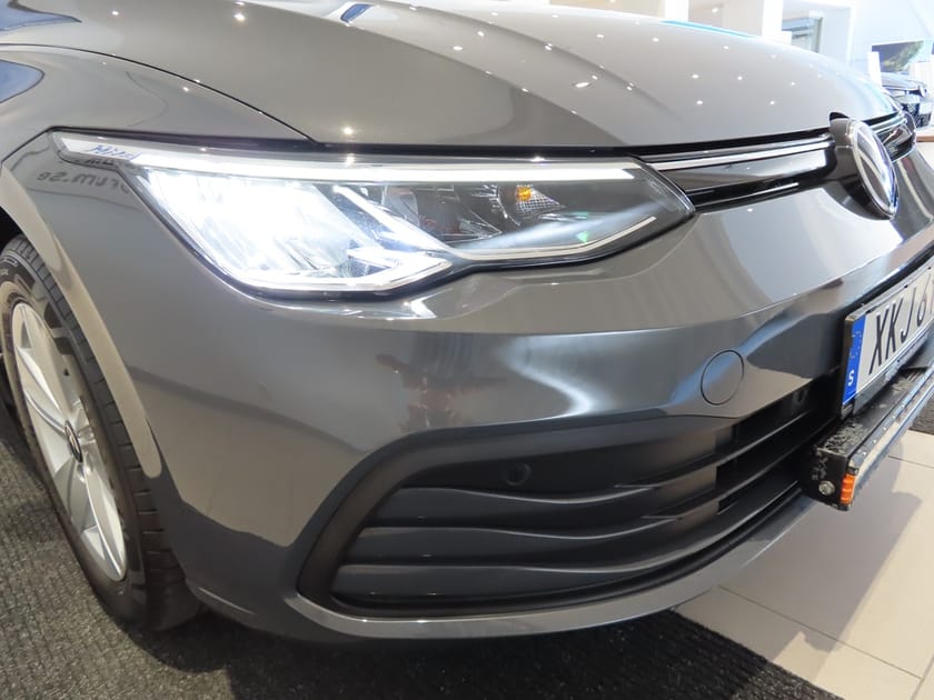 Bild 4 av Volkswagen Golf Sportscombi TSI 150 HK Drag Värmare Vhjul
