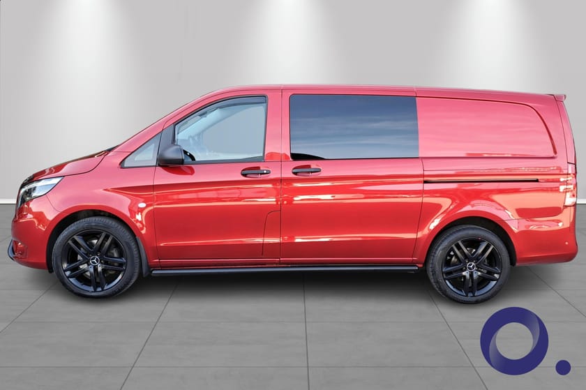 Bilde 3 av Mercedes-Benz Vito 119 CDI 4x4 3.0t 4MATIC A2 || 2 Seter || Lazer || Distronic