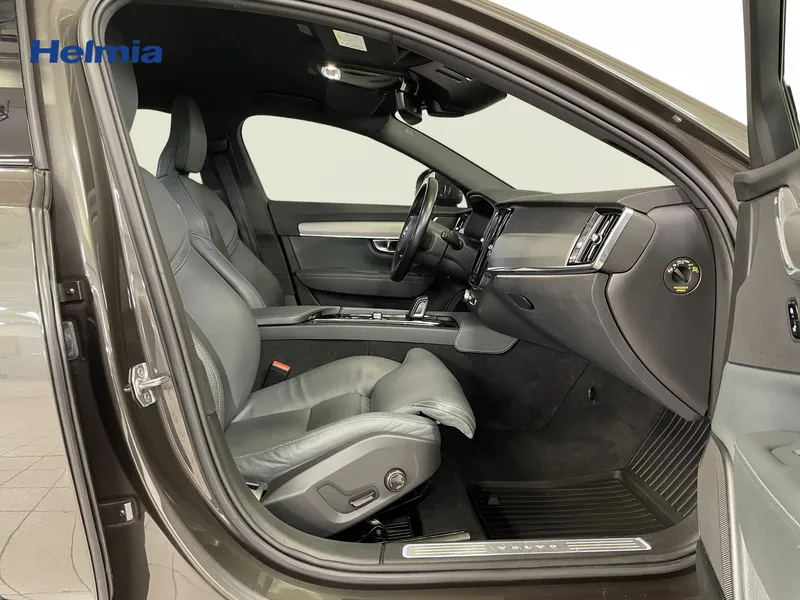 Bild 15 av 17 – Volvo V90 Cross Country B4 AWD Diesel Adv SE Cross Country Advanced