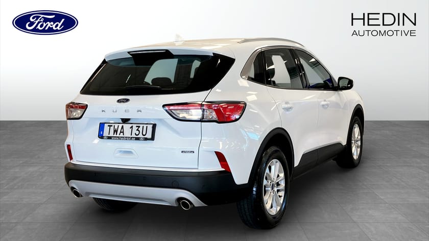 Bild 2 av Ford Kuga Plug-In Hybrid Titanium E-CVT 225hk