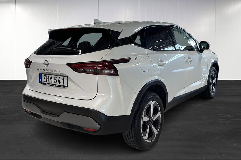 Bild 4 av Nissan Qashqai 1.3 DIG-T N-connecta 360° Kamera Navi