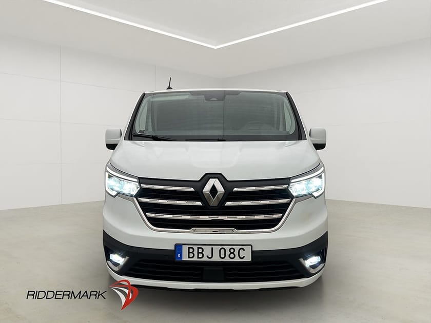 Bild 5 av Renault Trafic Skåpbil L2 Värmare LED Dragkrok CARPLAY B-Kamera Moms