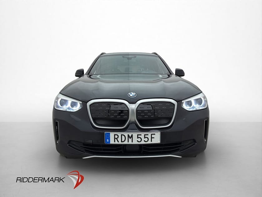 Bild 3 av BMW iX3 286hk Charged Panorama Skinn Elstol CarPlay MOMS
