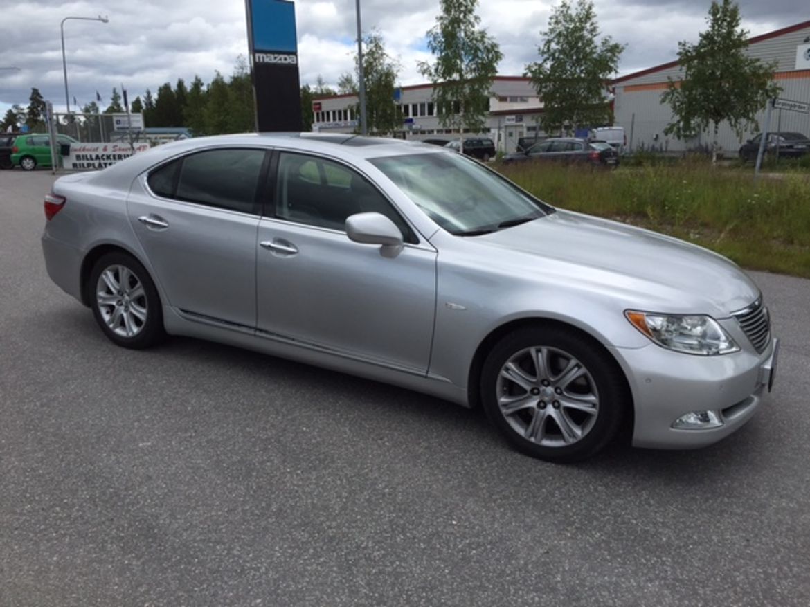 Lexus LS 460 4.6 V8 Automatic, 8-trins, 381ps, 2007