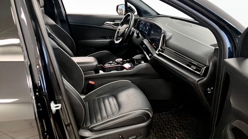 Bild 3 av Kia Sportage Hybrid AWD (230HK) GT-LINE / PANO /DRAG