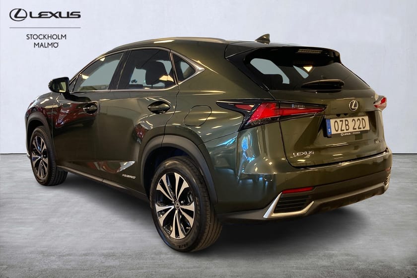 Bild 3 av Lexus NX 300h AWD Kyushu Edition Skinn Backkamera Navi