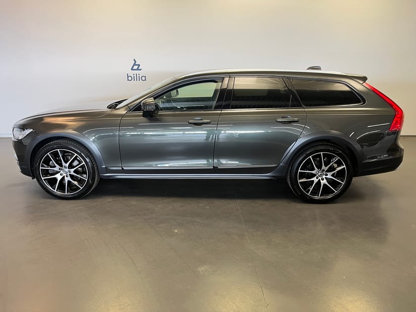 Bild 2 av Volvo V90 Cross Country D4 AWD Advanced SE/ Dragkrok/ Navigation/ Backkamera/ 10.000kr Tillbehör/