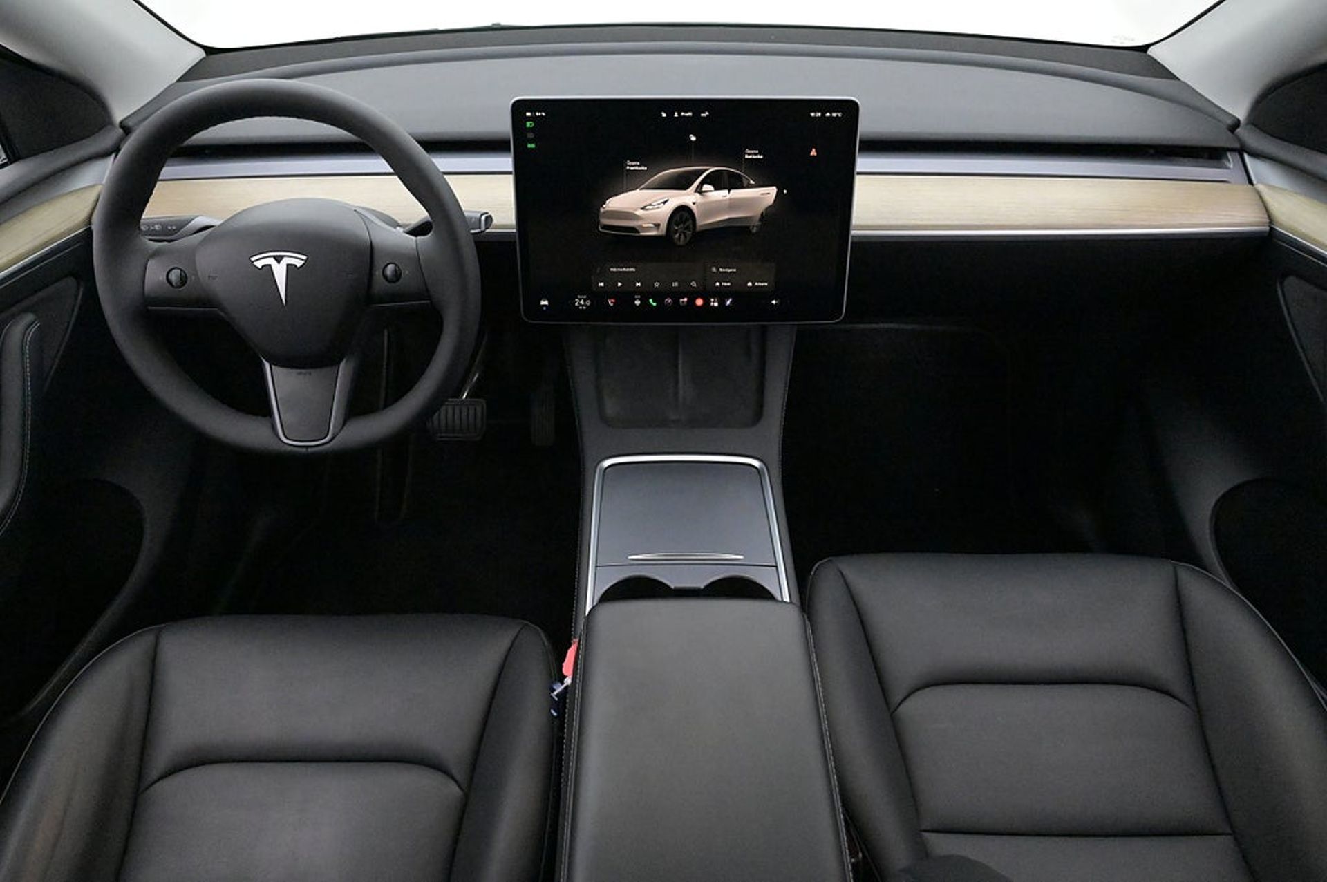 Tesla Model Y 2023, kuva 6/10