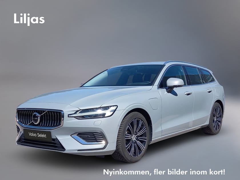 Bild 2 av Volvo V60 Recharge T6 AWD Core Bright//Dragkrok//
