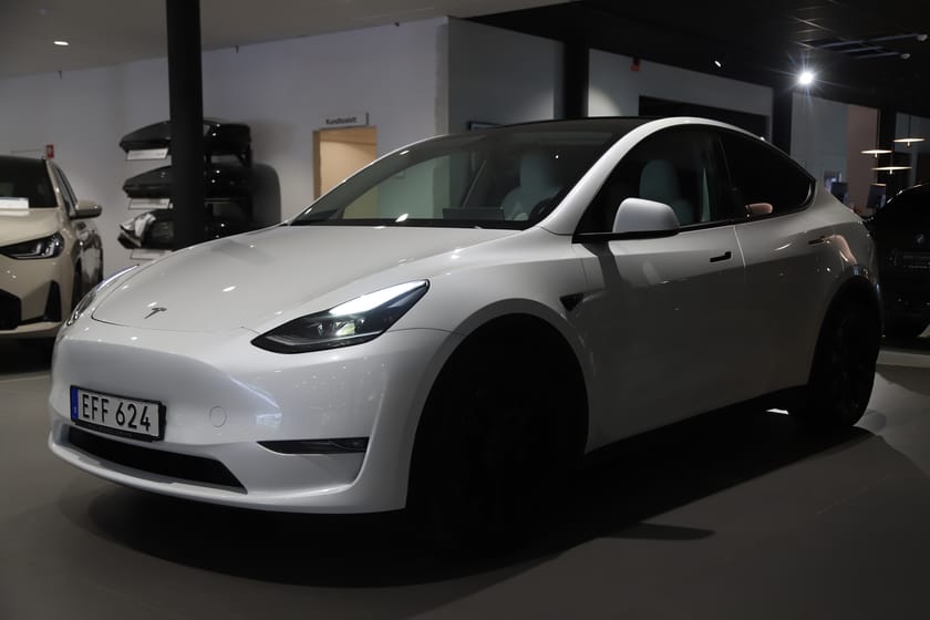 Bild 3 av Tesla Model Y Long Range AWD / 20" / Vinterhjul