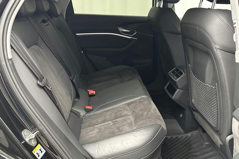 Bild 5 av Audi e-tron 55 quattro Q Proline Luftfjädring Läder/Alcantara HUD 360° Navi 408hk