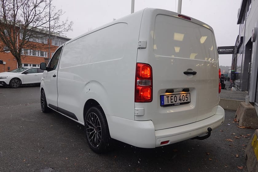 Bild 5 av Citroën Jumpy Van IP 120hk L3H1 18" | INREDNING | DRAG | VÄRMARE