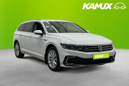 Volkswagen Passat Sportscombi GTE 1.4 TSI Plug-In Hybrid Matrix Kamera Alcantara Värmare Drag