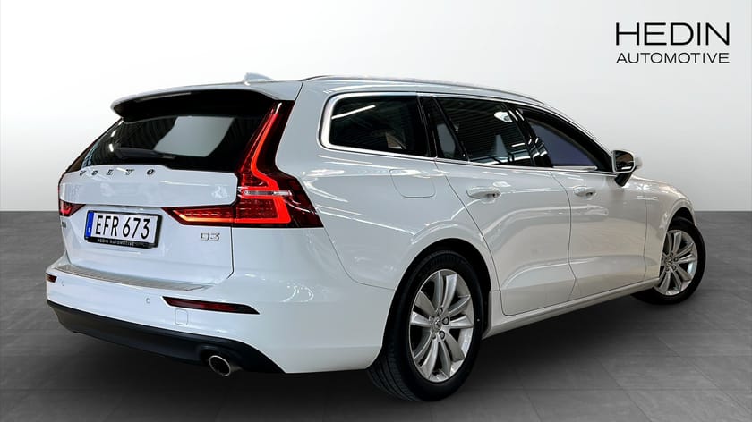 Bild 2 av Volvo V60 D3 / Sensor fram och bak / Apple CarPlay