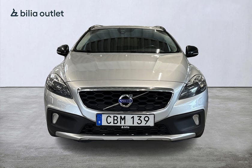 Bild 3 av Volvo V40 Cross Country D4 aut Momentum BE 190hk P-värm PDC KamremBytt