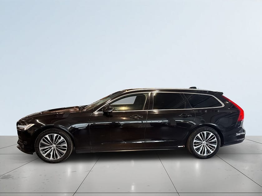Bild 4 av Volvo V90 D3 AWD Aut Momentum Advanced Dvärm/Drag/Kamera/Ad.Fhåll