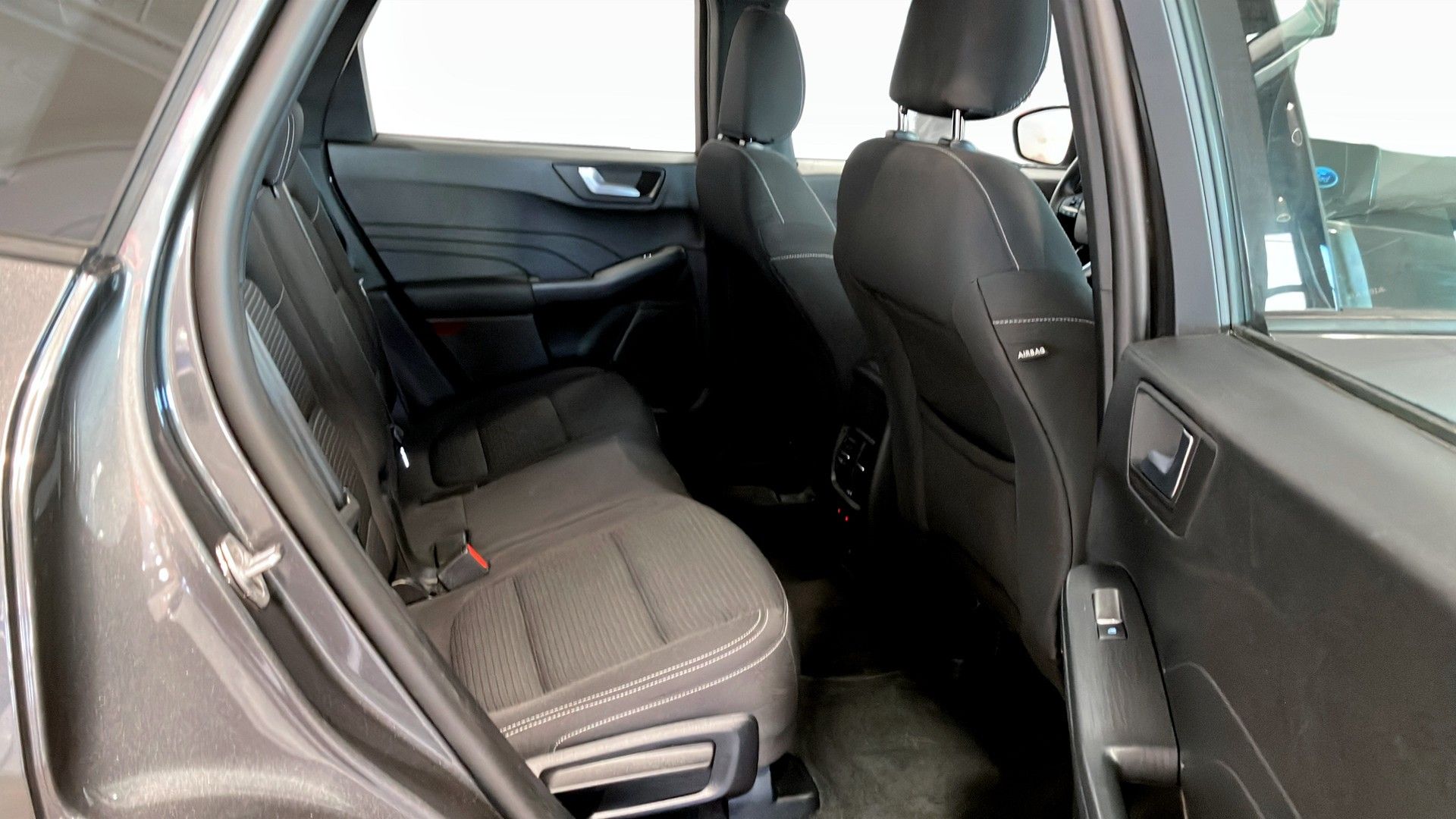Ford Kuga 2.5 PLUG-IN HYBRID 2024, bild 5/10