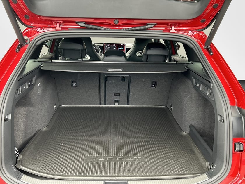 Bild 5 av Volkswagen Passat Sportscombi TDI 193HK R-LINE 4M 360Kamera Dragkrok