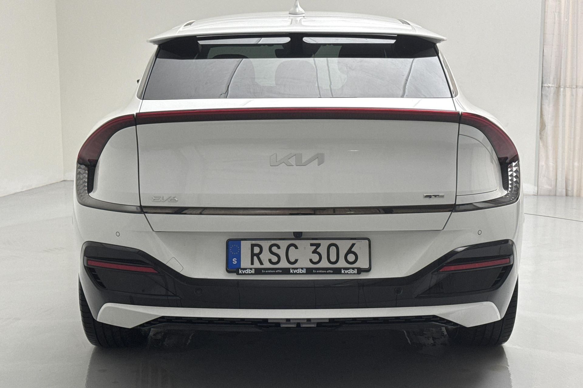 Kia EV6 77.4 kWh AWD 2023, photo 6/10