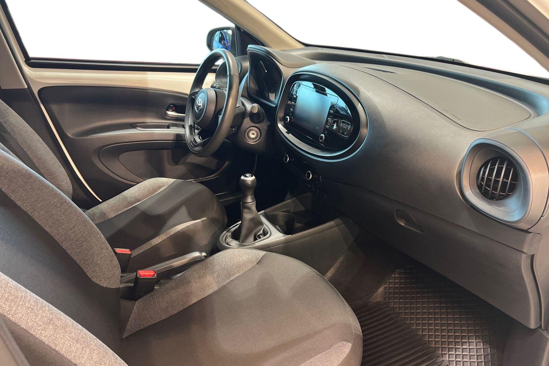 Toyota Aygo X 2023, kuva 7/10
