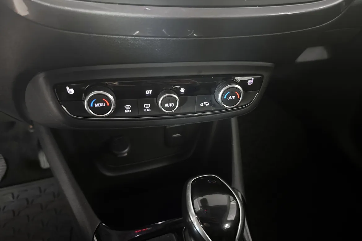 picture of a car