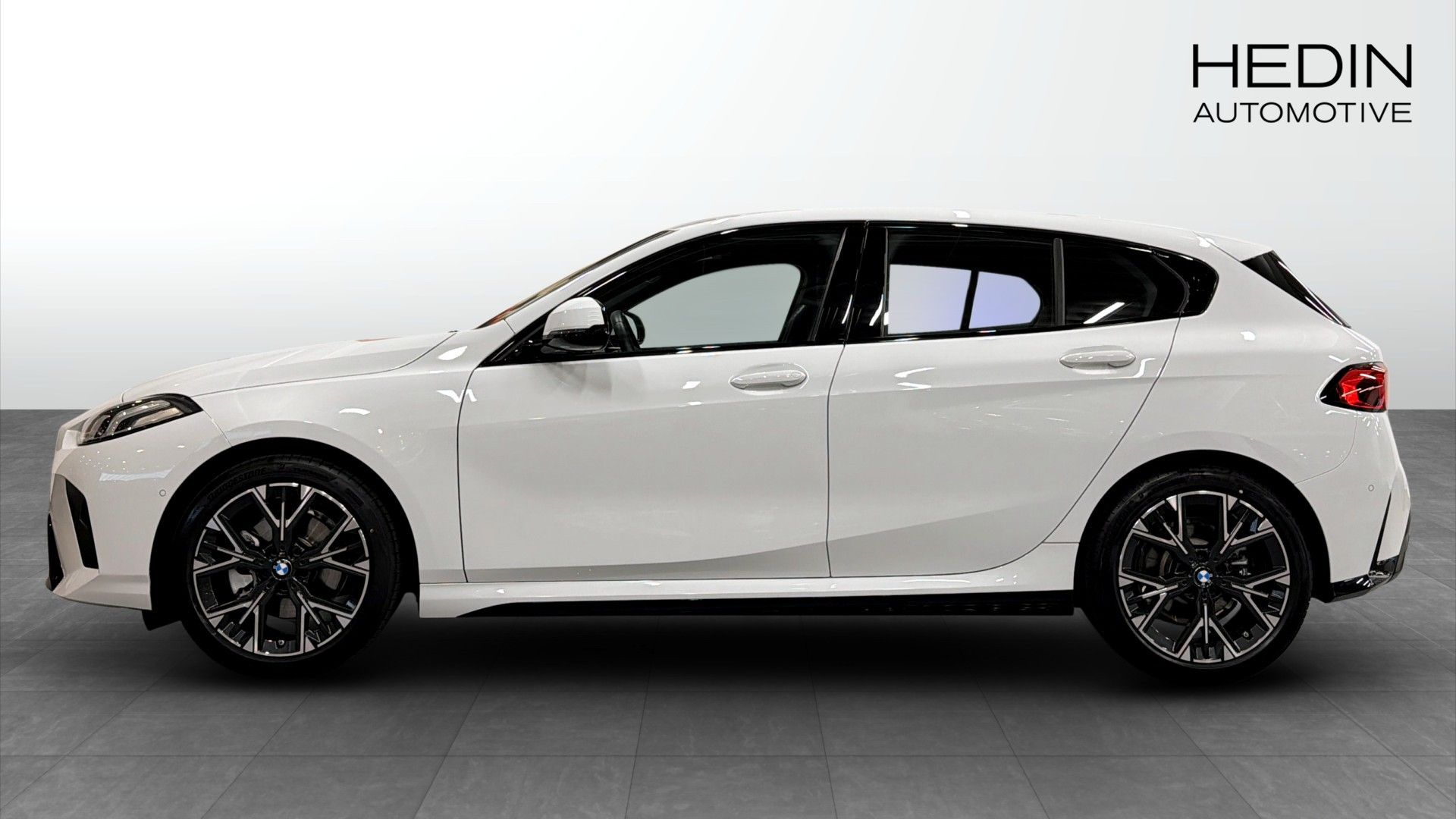 BMW 120 i M Sport H/K Rattvärme 2026, bild 6/10