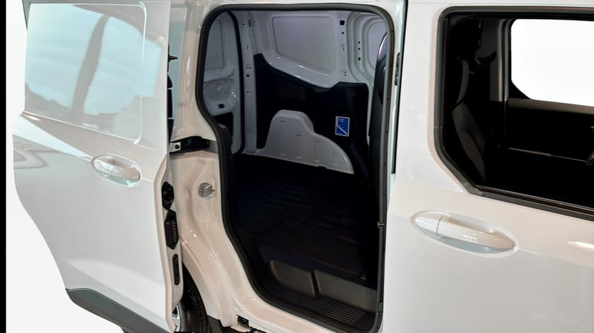 Bild 5 av Ford Transit Courier LIMITED SKÅP 1.0B 125 A FWD