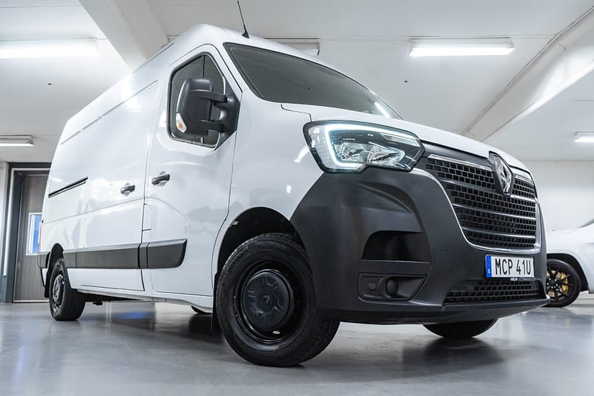 Bild 3 av Renault Master 3.5 T 2.3 dCi | L2H2 | Dragkrok | 3 Sits | 1739 kr/mån
