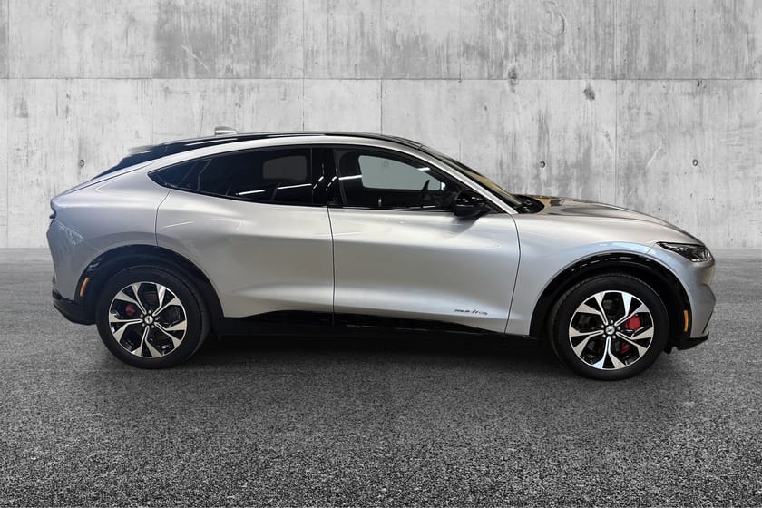 Bilde 4 av Ford Mustang Mach-E Standard Range AWD AWD//Skinn//Eu til 28//