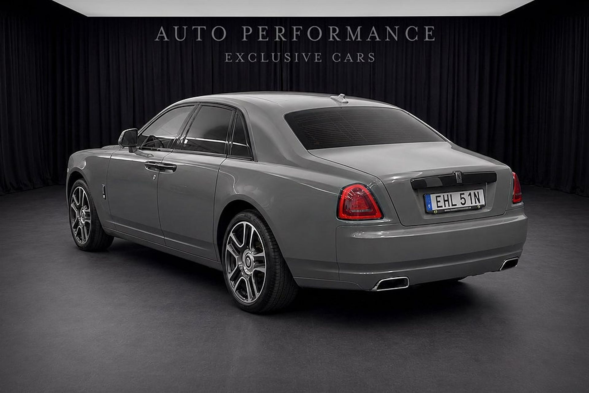 Rolls-Royce Ghost 2016, bild 3/16