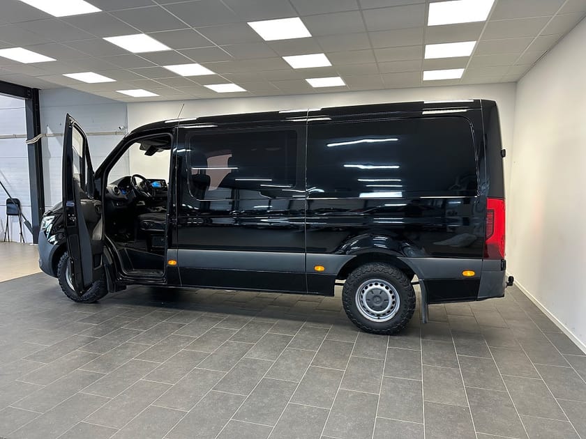 Bild 3 av Mercedes-Benz Sprinter 317 CDI RWD Panel Van Mixto 9G-Tronic 5 sits Värmare 3 500 kg  MOMS