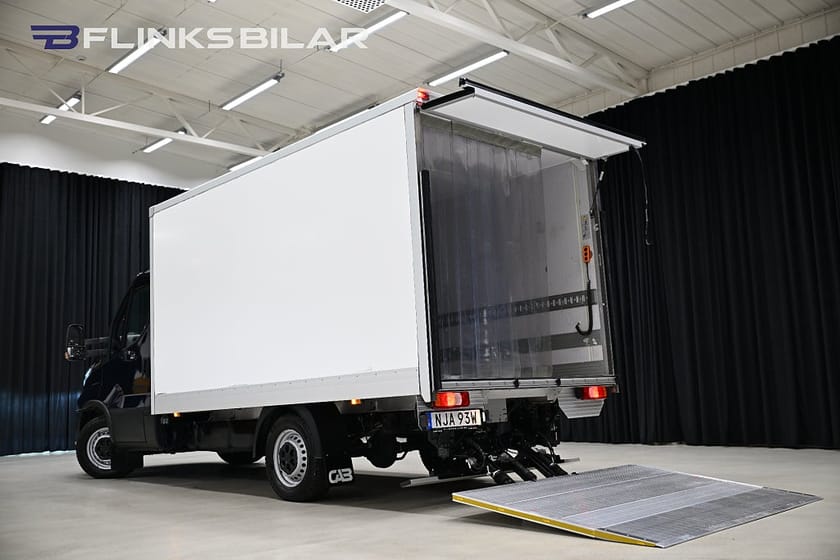 Bild 5 av Iveco Daily 35-140 Chassi Cab 136HK Automat|Kylbil|Nattkyla|Bakgavellyft|Lågmil|SeUtr