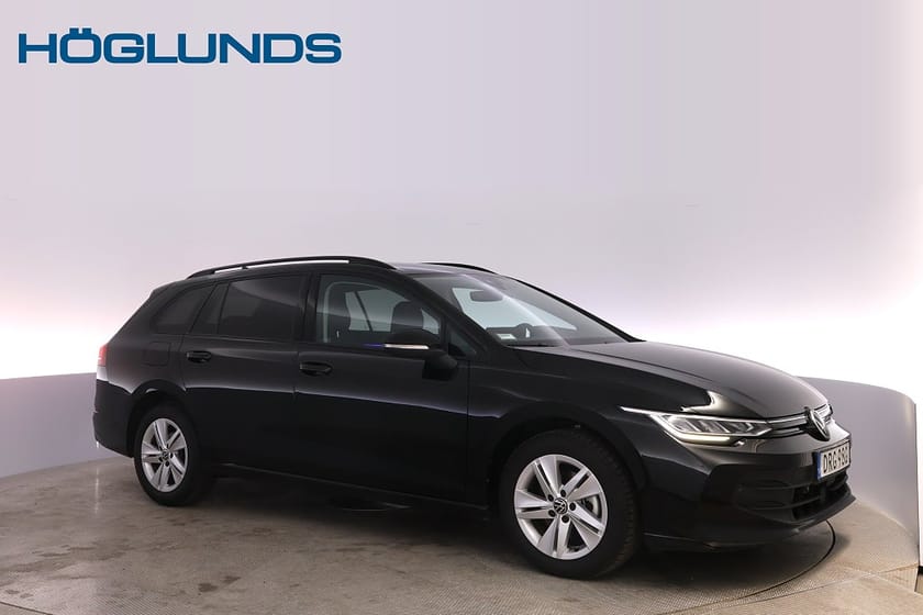 Bild 2 av Volkswagen Golf Sportscombi 1.5 ACT Life Värmare B-kamera V-hjul Moms