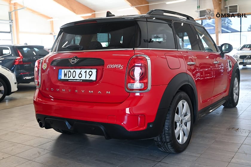 Bild 4 av MINI Countryman Cooper SE ALL4 John Works Panorama H/K Skinn