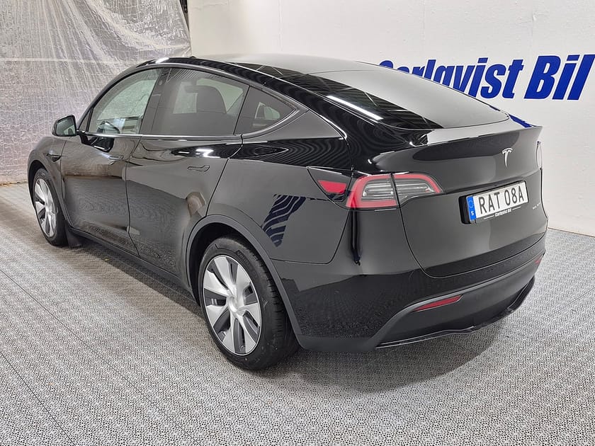 Bild 3 av Tesla Model Y Long Range AWD 514HK 4x4 Panorama Läder