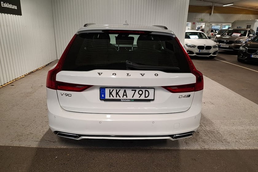 Bild 4 av Volvo V90 D4 AWD Geartronic R-Design Pano/Drag/Kamera/Navi
