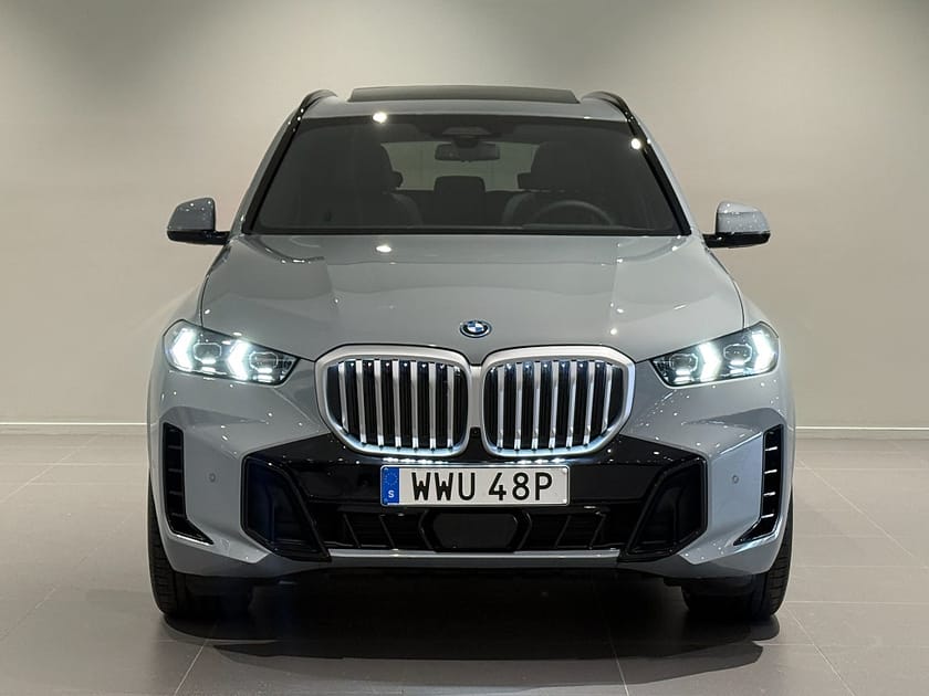 Bild 2 av BMW X5 xDrive50e M Sport Innovation Drag Adpt FartH H/K HuD