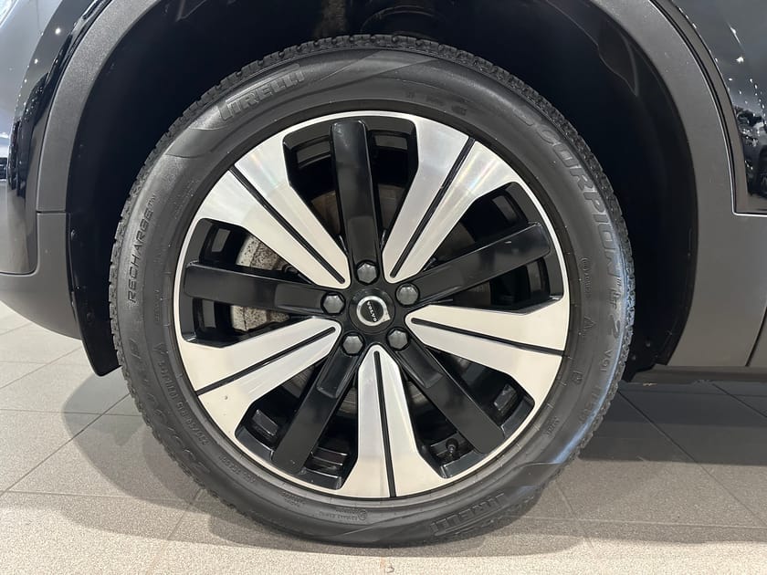 Bild 3 av Volvo XC40 Recharge Core Edition/ Navigation/ Backkamera/ Dragkrok